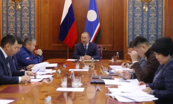 Глава Якутии Айсен Николаев рассмотрел ход строительства объектов здравоохранения 