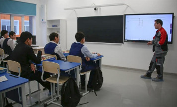 Новый профильный энергокласс открылся в политехническом лицее Якутии