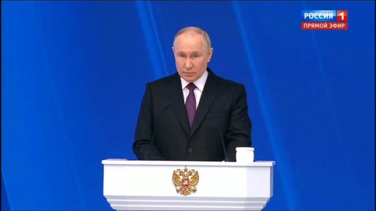 Владимир Путин: Считаю необходимым списать регионам 2/3 задолженности по бюджетным кредитам