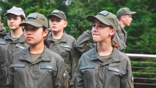Межрегиональная смена "Время юных героев" завершилась на Дальнем Востоке