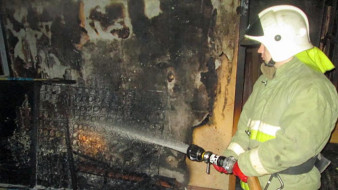 В Хангаласском районе при пожаре в многоквартирном доме погиб человек