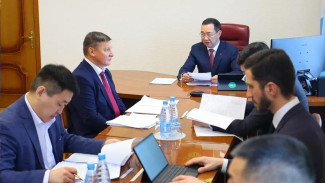 Айсен Николаев поручил обновить указ о развитии Алданского района