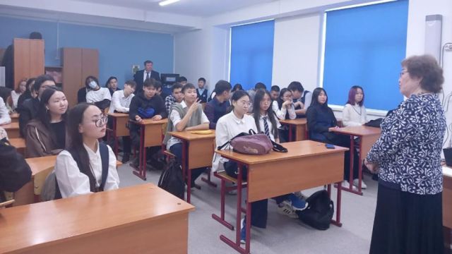 Железные дороги Якутии проводит профориентационные встречи в образовательных учреждениях Якутска