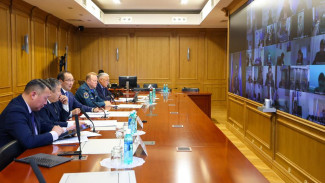 Глава Якутии поручил обеспечить завоз топлива в населённые пункты с минимальными запасами