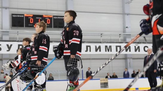 Юные якутяне участвуют в первенстве Дальнего Востока по хоккею