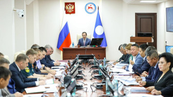 Глава Якутии провел координационное совещание по обеспечению правопорядка