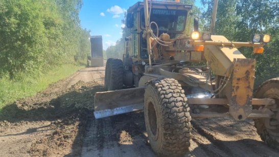В Якутии на автодороге "Амга" продолжаются работы по восстановлению дорожного полотна
