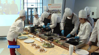 Агронаукаҕа анаммыт фестиваль кыттааччылар болҕомтолорун ылла