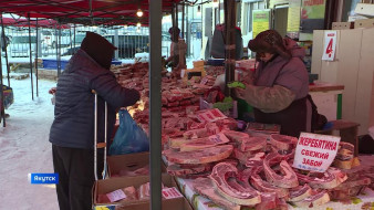 На Крестьянском рынке Якутска большим спросом пользуется продукция местных хозяйств