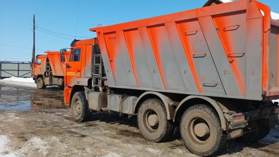 В Якутске водитель спецтехники повредил линию электропередачи