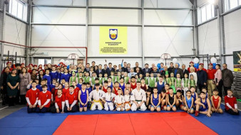Три модульных спортивных комплекса построили в Якутии на средства президентской субсидии