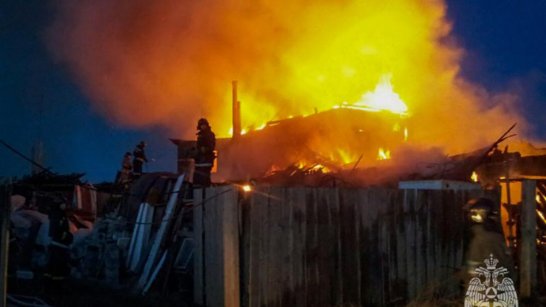 В Амгинском районе при пожаре частного дома пострадал несовершеннолетний