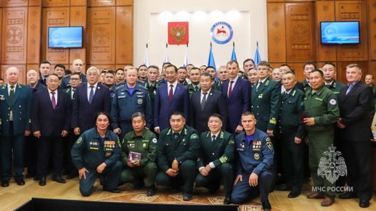 В Якутии награждены сотрудники МЧС России на подведении итогов пожароопасного сезона