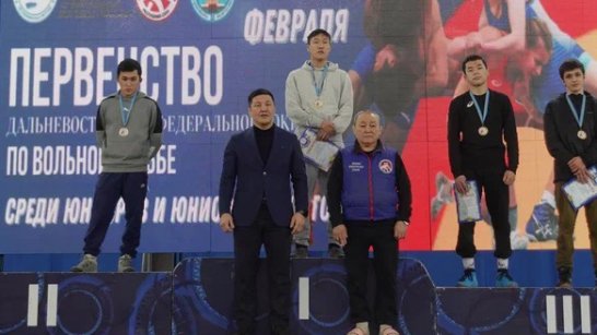 21 медаль завоевали борцы Якутии на первенстве ДФО