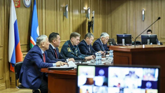 Готовность и безопасность избирательных участков обсудили на совещании в Правительстве Якутии