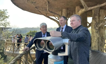 Делегация министерства экологии Якутии посетила места зимовки стерхов в Китае