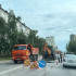 В Якутске дорожники устраняют провал на дороге