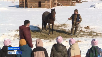 Уол оҕону акка сыһыарыы