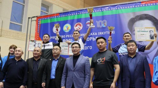 В Якутии сформирована сборная по вольной борьбе по итогам первенства республики 