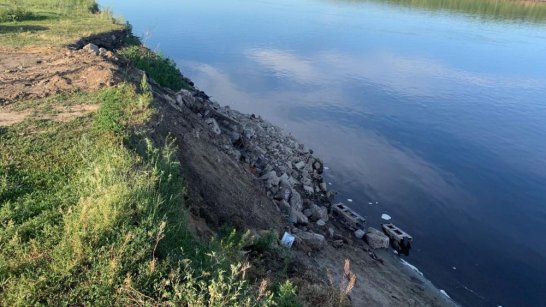 В округе Якутска обнаружили незаконную свалку строительного мусора