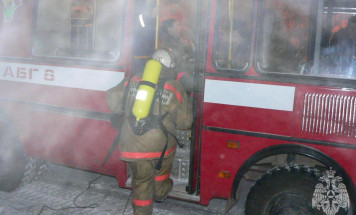 В Олекминском районе при пожаре частного дома погибла женщина