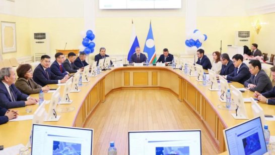 В Якутии отметили лучших работников ЖКХ и энергетики ко Дню энергетика