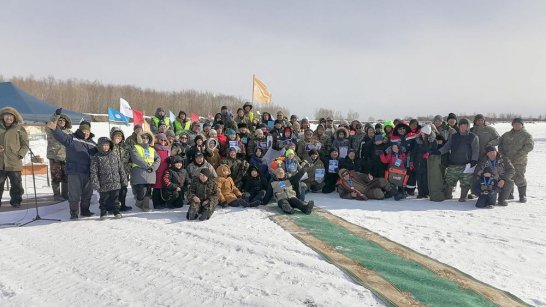 В Хангаласском районе прошел фестиваль подледной рыбалки "Лена Фест"