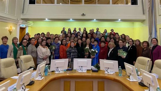 В преддверии всероссийского Дня Матери состоялось чествование работниц агропромышленного комплекса Якутии