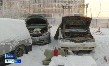 Тепловые пушки и портативные гаражи. Как якутские автолюбители спасают замёрзшие машины