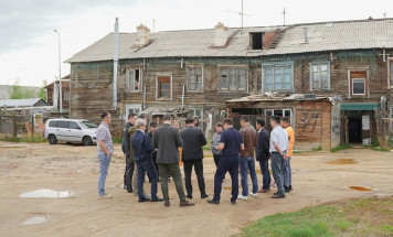 Глава Якутска встретился с жителями Строительного округа для решения проблемных вопросов