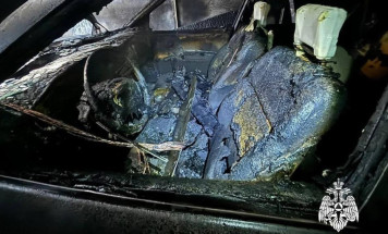 Короткое замыкание стало причиной возгорания автомобиля в Ленском районе Якутии