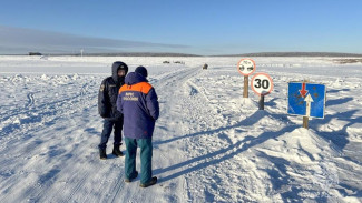 Три ледовые переправы работают в Якутии