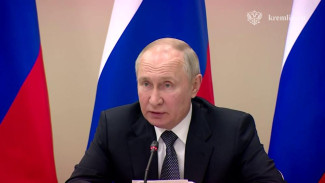 Владимир Путин провёл совещание по развитию опорных населенных пунктов Арктической зоны России
