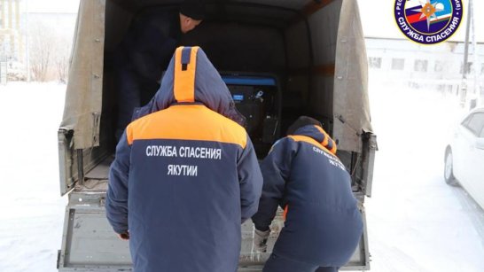 Спасатели Якутии участвуют в восстановительных работах в Усть-Майском районе