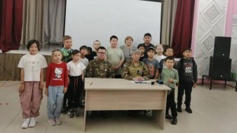 Ветераны СВО провели Урок мужества для школьников села Маган