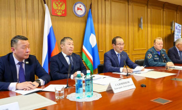 Глава Якутии поручил усилить профилактику пожаров в жилом секторе