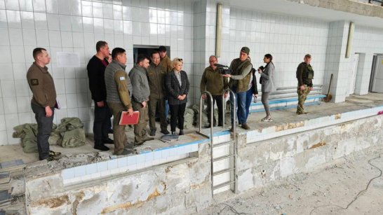 Ход работ по восстановлению подшефного Якутии города Докучаевска проверил глава региона Айсен Николаев