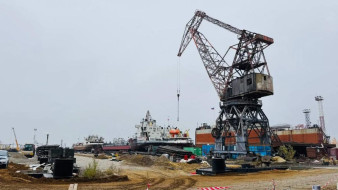 Дмитрий Садовников проверил ход строительства социальных объектов и Жатайской судоверфи