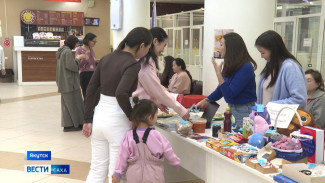 В Якутске впервые прошёл фестиваль "Территория семейных решений" в преддверии Дня матери