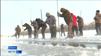 В Якутии началась традиционная заготовка льда