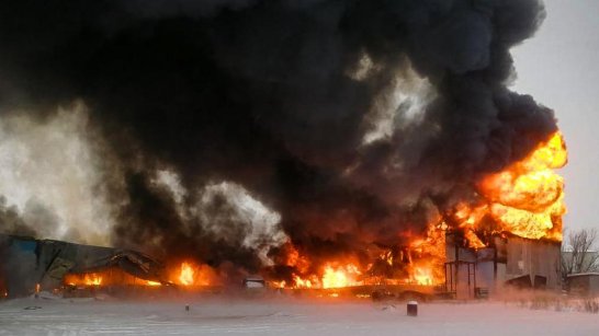 Ликвидирован пожар в арочном гараже на улице Очиченко в Якутске