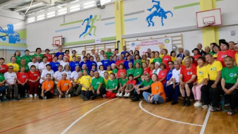 В Якутии открылся летний лагерь "Серебряные каникулы" для старшего поколения