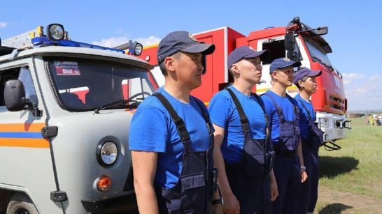 Служба спасения Якутии выставила посты спасателей на ФАД "Колыма"