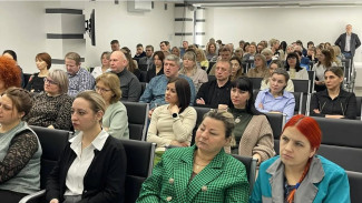 Кирилл Бычков представил отчет Правительства Якутии перед работниками промышленных предприятий