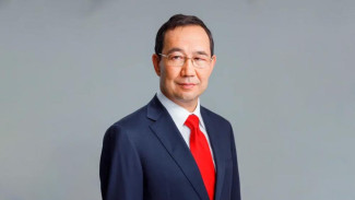 Поздравление Главы Якутии Айсена Николаева с Днем профсоюзного работника