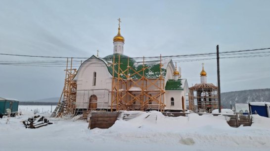 В поселке Витим Ленского района завершается строительство большого каменного храма