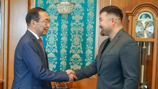 Глава Якутии встретился с командиром отряда "Боотур" Иваном Левиным