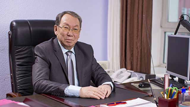 Сегодня празднует свой юбилей директор филиала ВГТРК ГТРК "Саха"  Харлампий Назарович Дьяконов