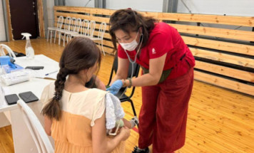 В Якутии более 150 тысяч детей охвачены профилактическими медосмотрами в 2025 году