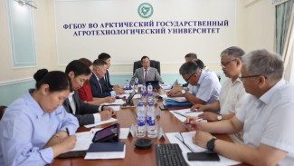 Глава Якутии рассмотрел проект программы развития АГАТУ